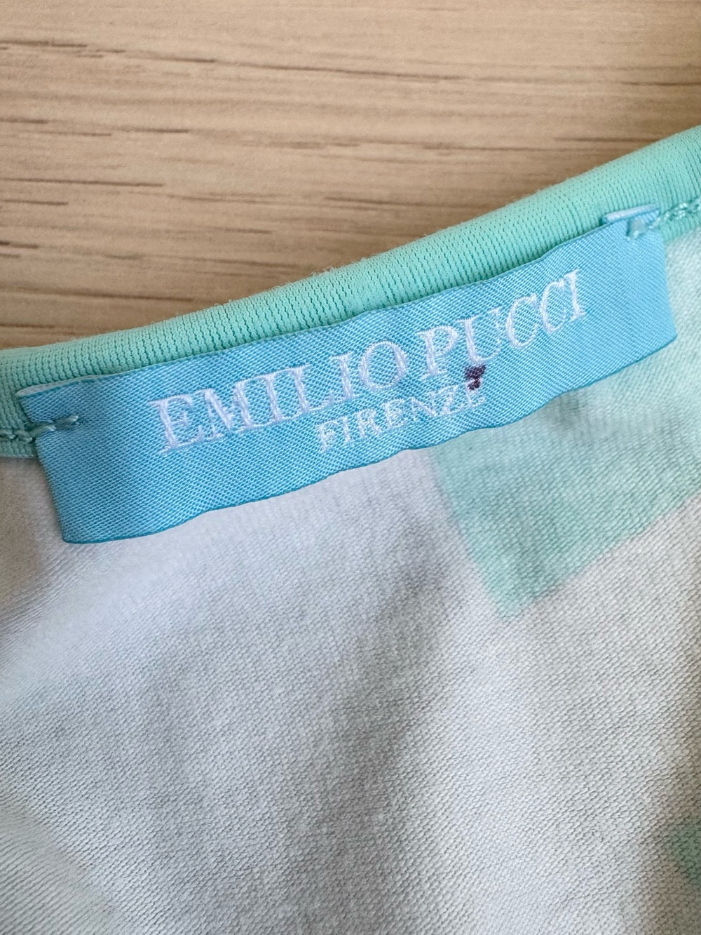Authentic Emilio Pucci teal and multicolor  cotton tshirt - Picture 4 of 5